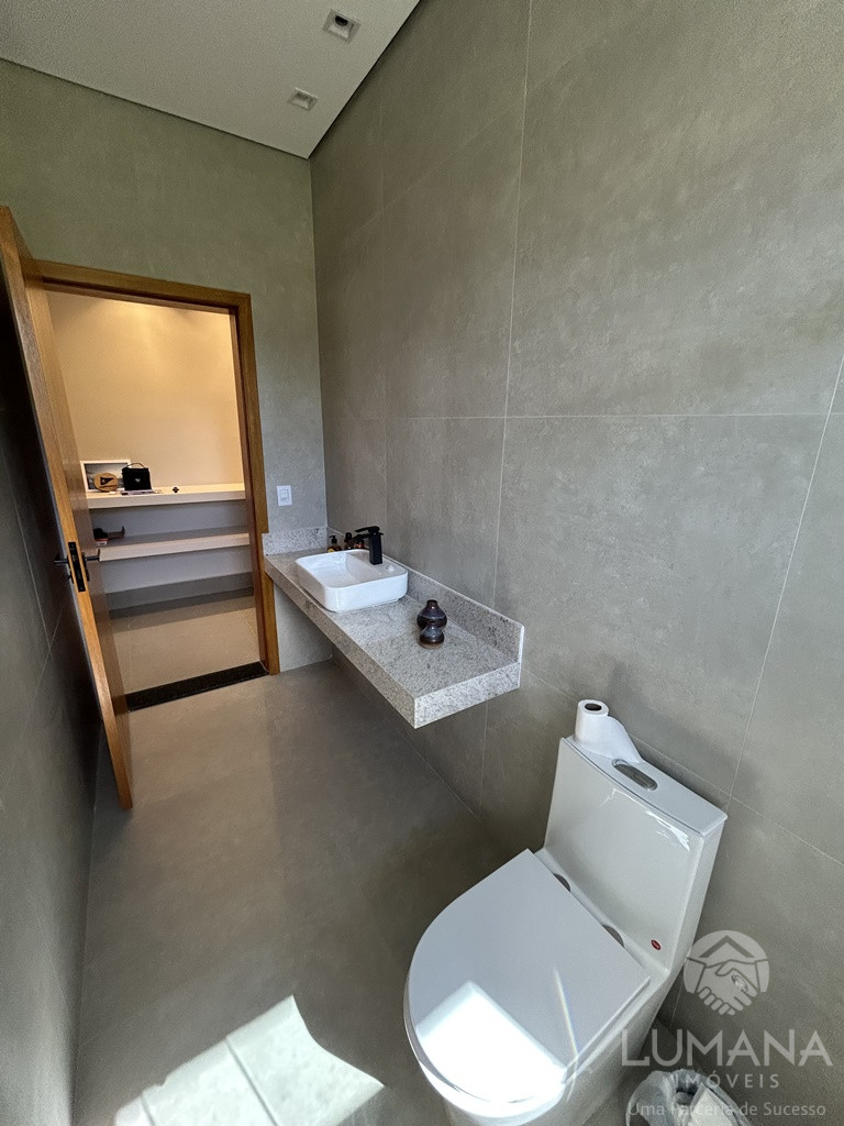 Casa em Condomínio