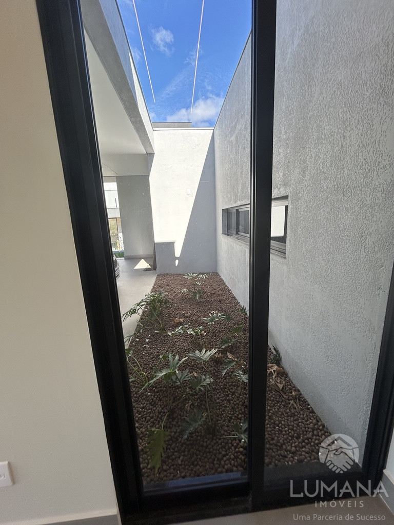 Casa em Condomínio