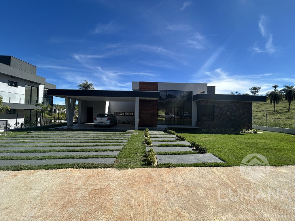 Casa em Condomínio