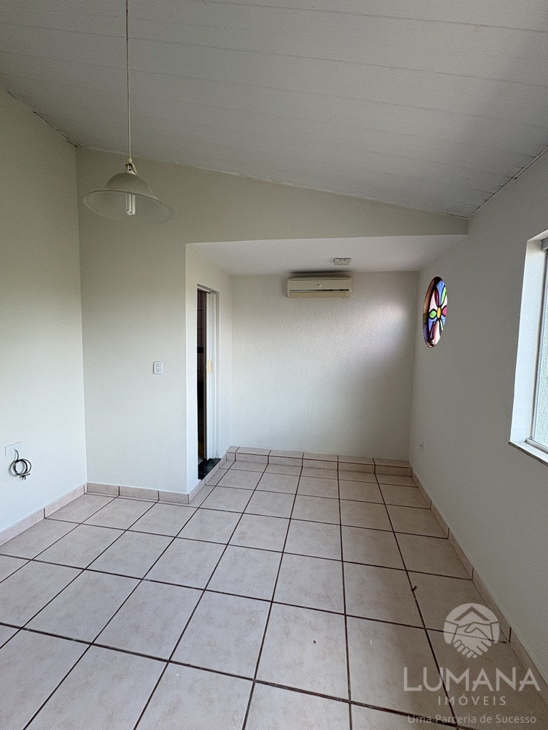 CASA COM QUINTAL