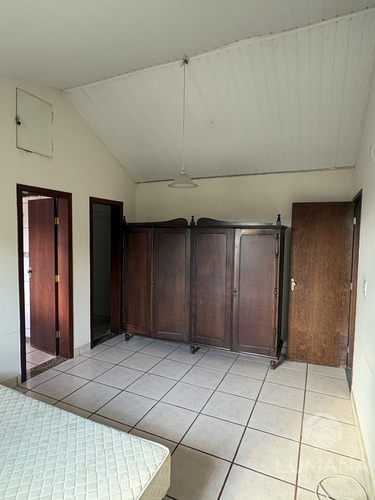 CASA COM QUINTAL
