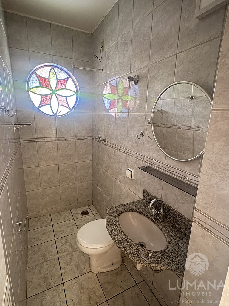 CASA COM QUINTAL
