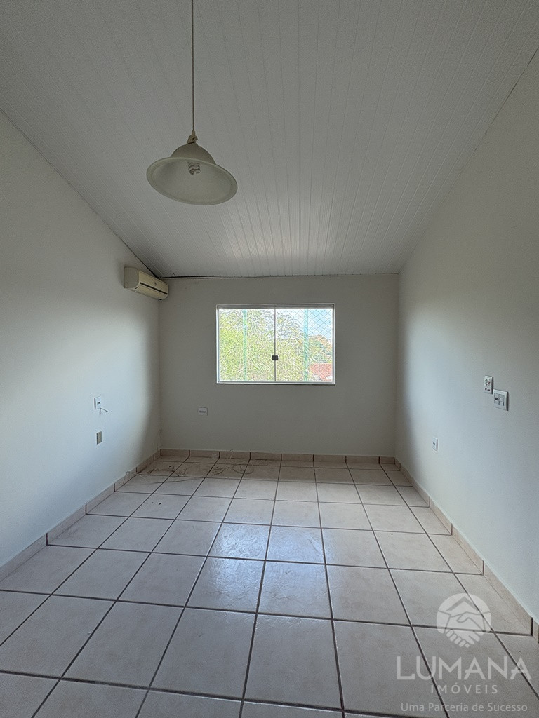 CASA COM QUINTAL