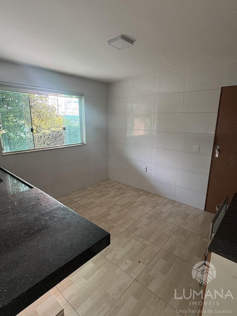 CASA COM QUINTAL