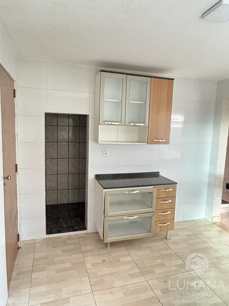CASA COM QUINTAL