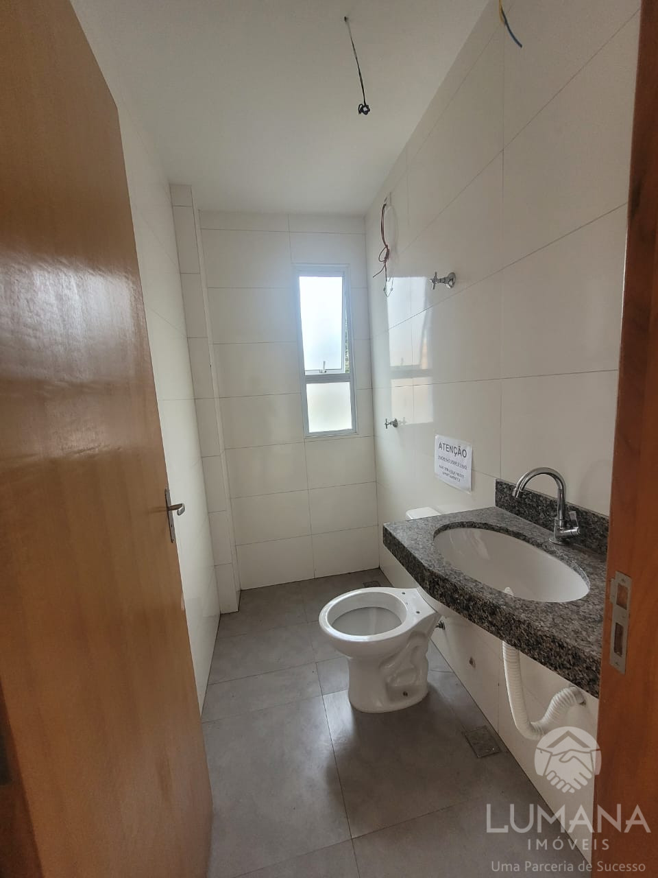 Apartamento  02 Áreas privativas