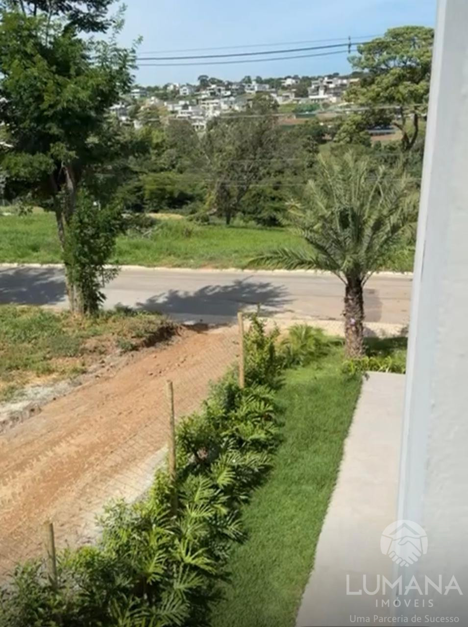 Lote em condomínio Clube