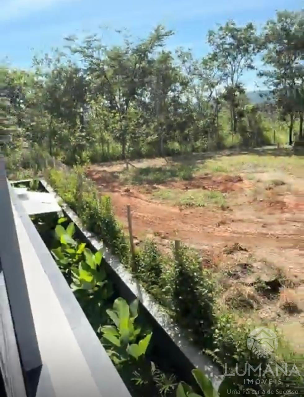 Lote em condomínio Clube