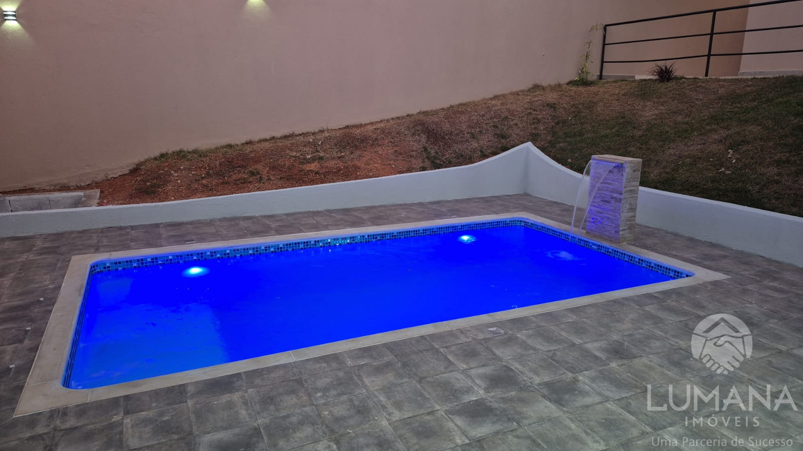 Casa em condomínio