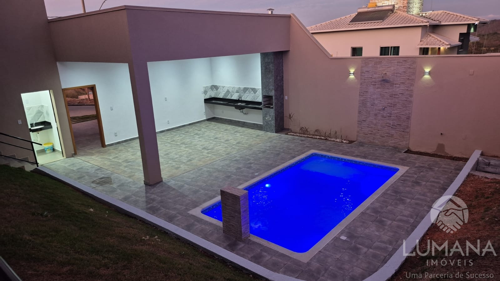 Casa em condomínio