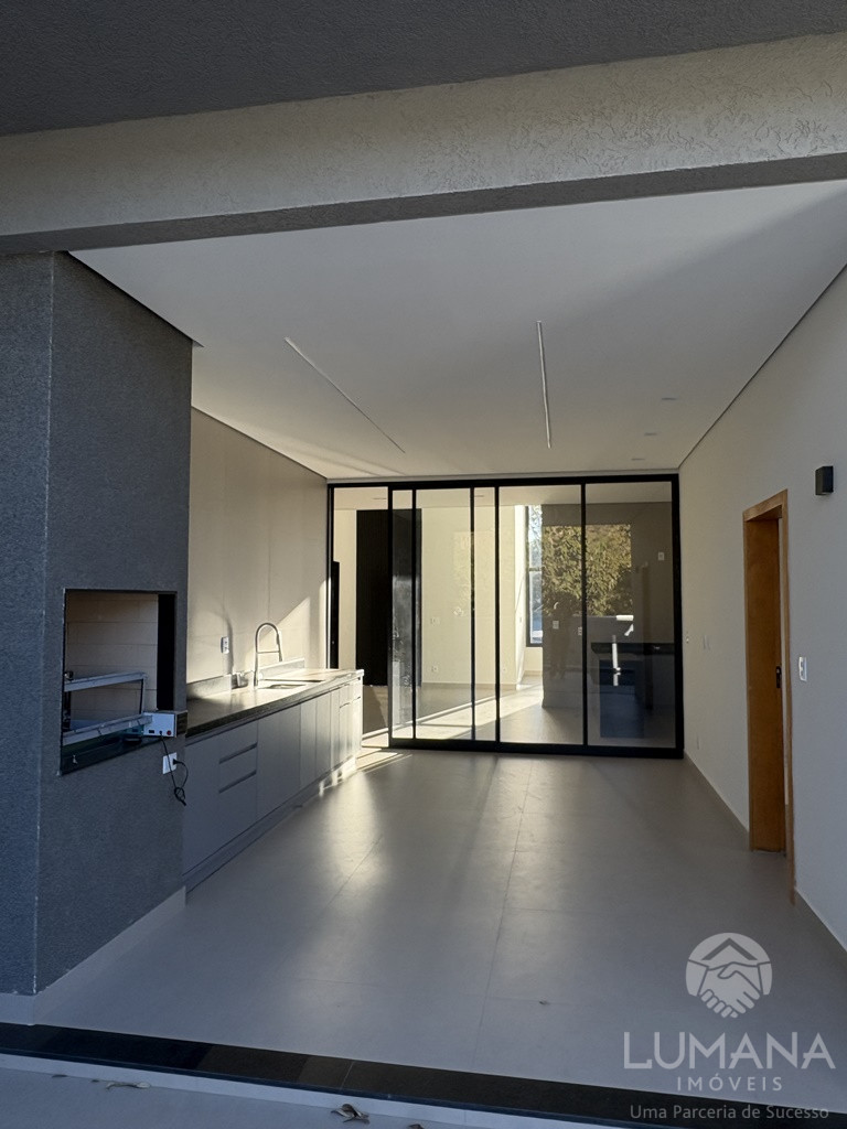 Casa em condomínio