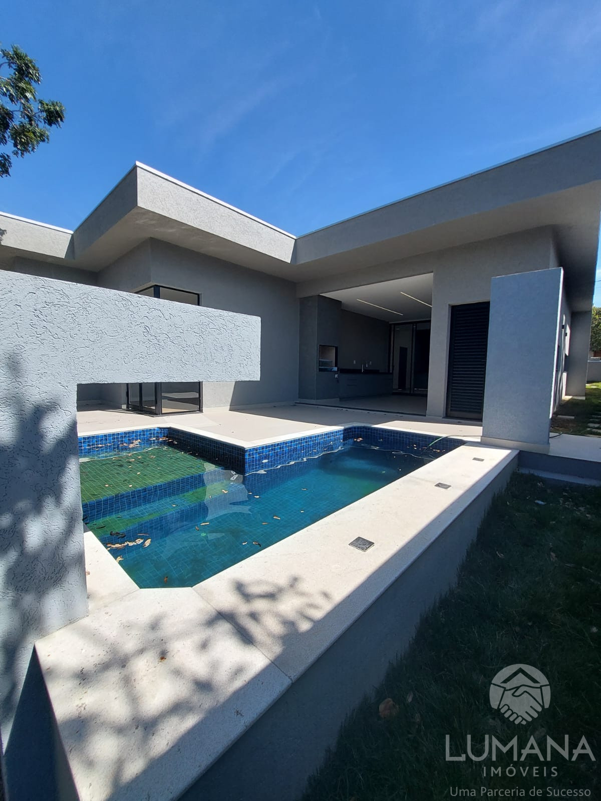 Casa em condomínio