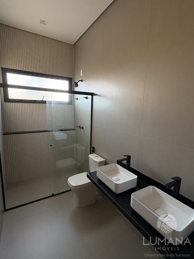 Casa em condomínio