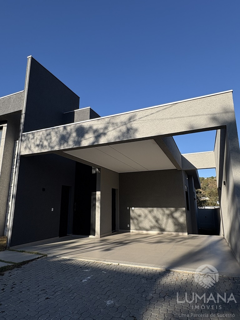 Casa em condomínio