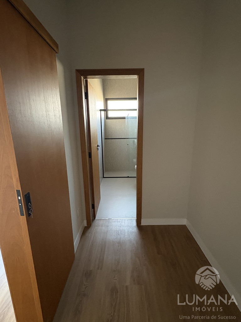 Casa em condomínio