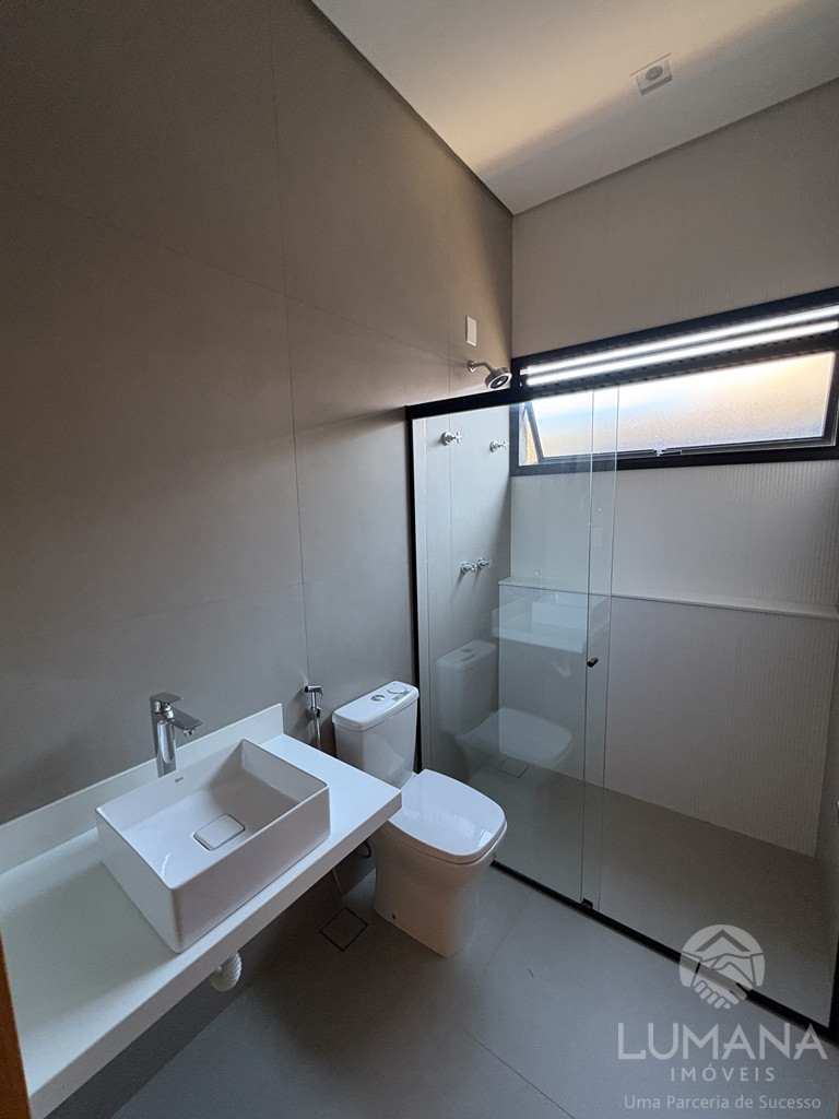 Casa em condomínio