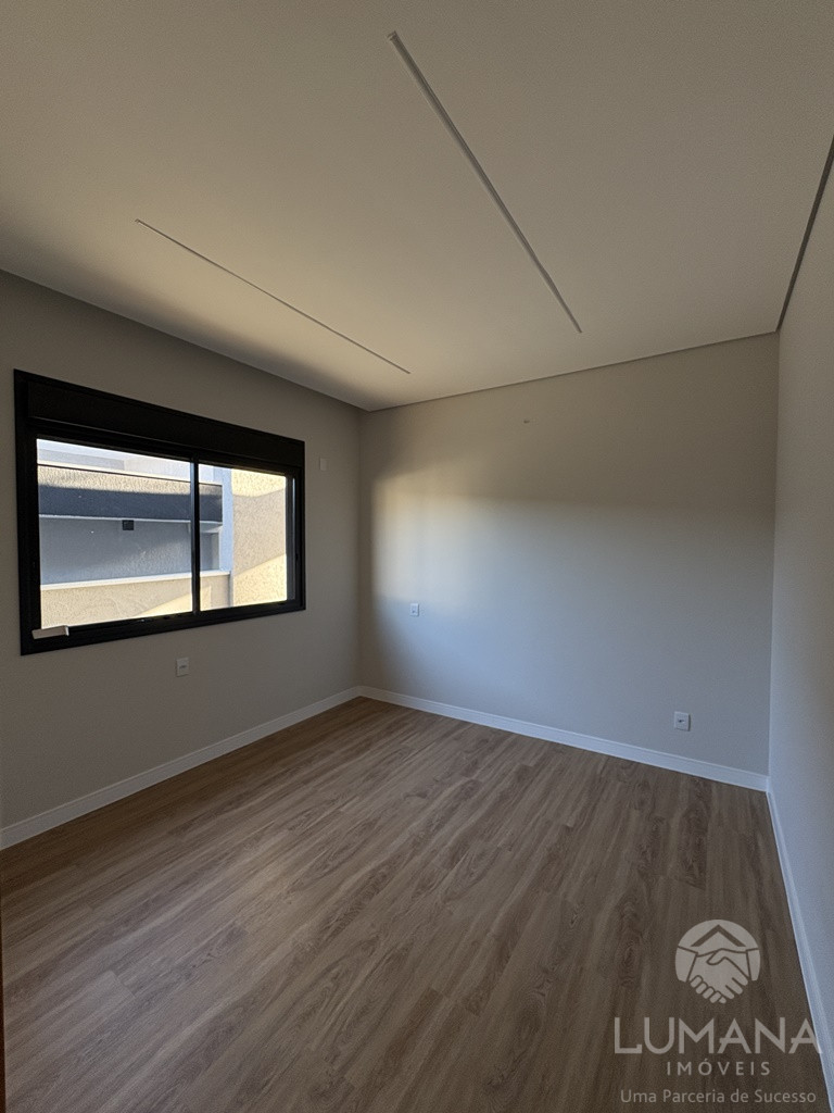 Casa em condomínio