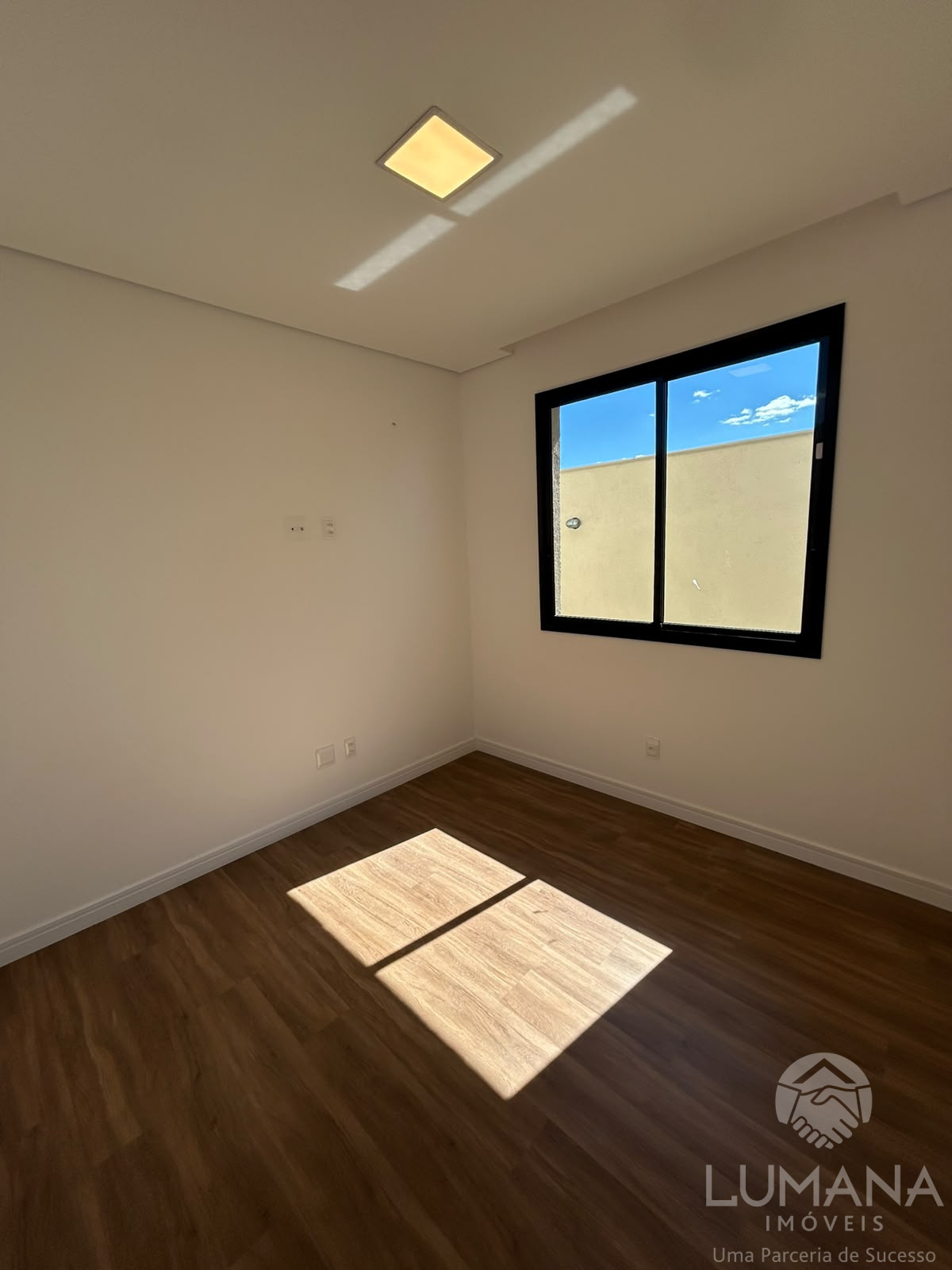 Casa Comercial/Residencial