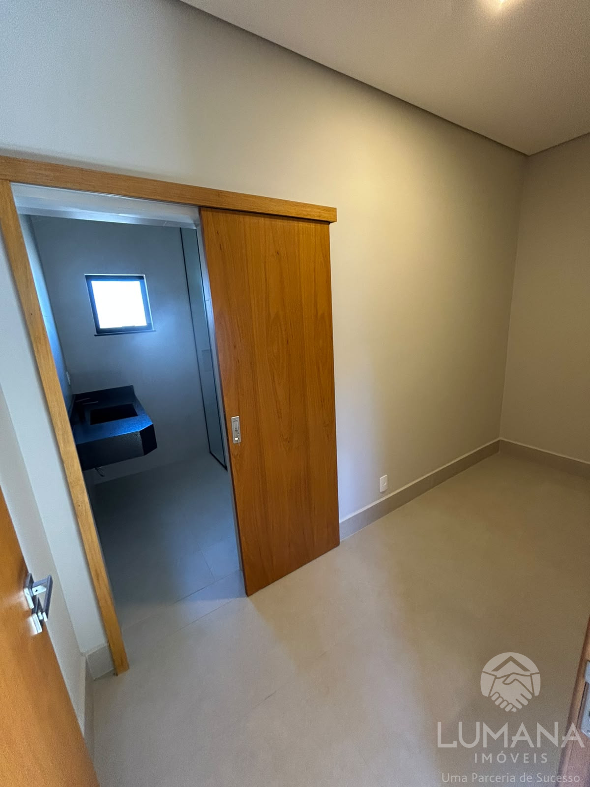 Casa em condomínio