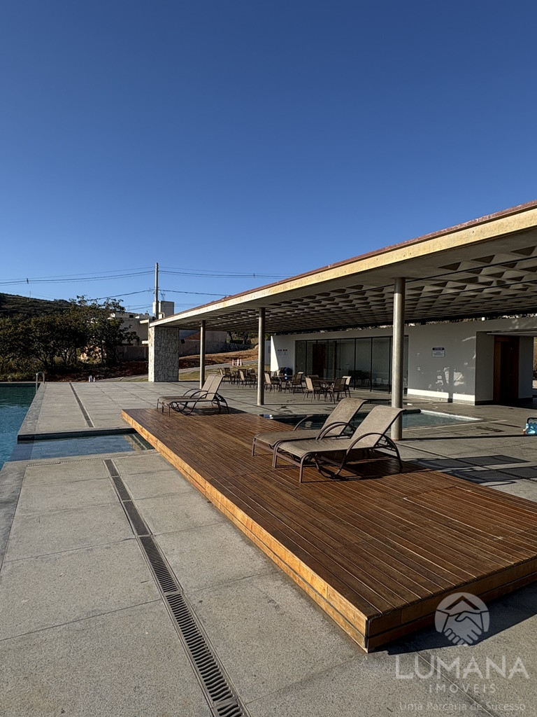 Casa em condomínio