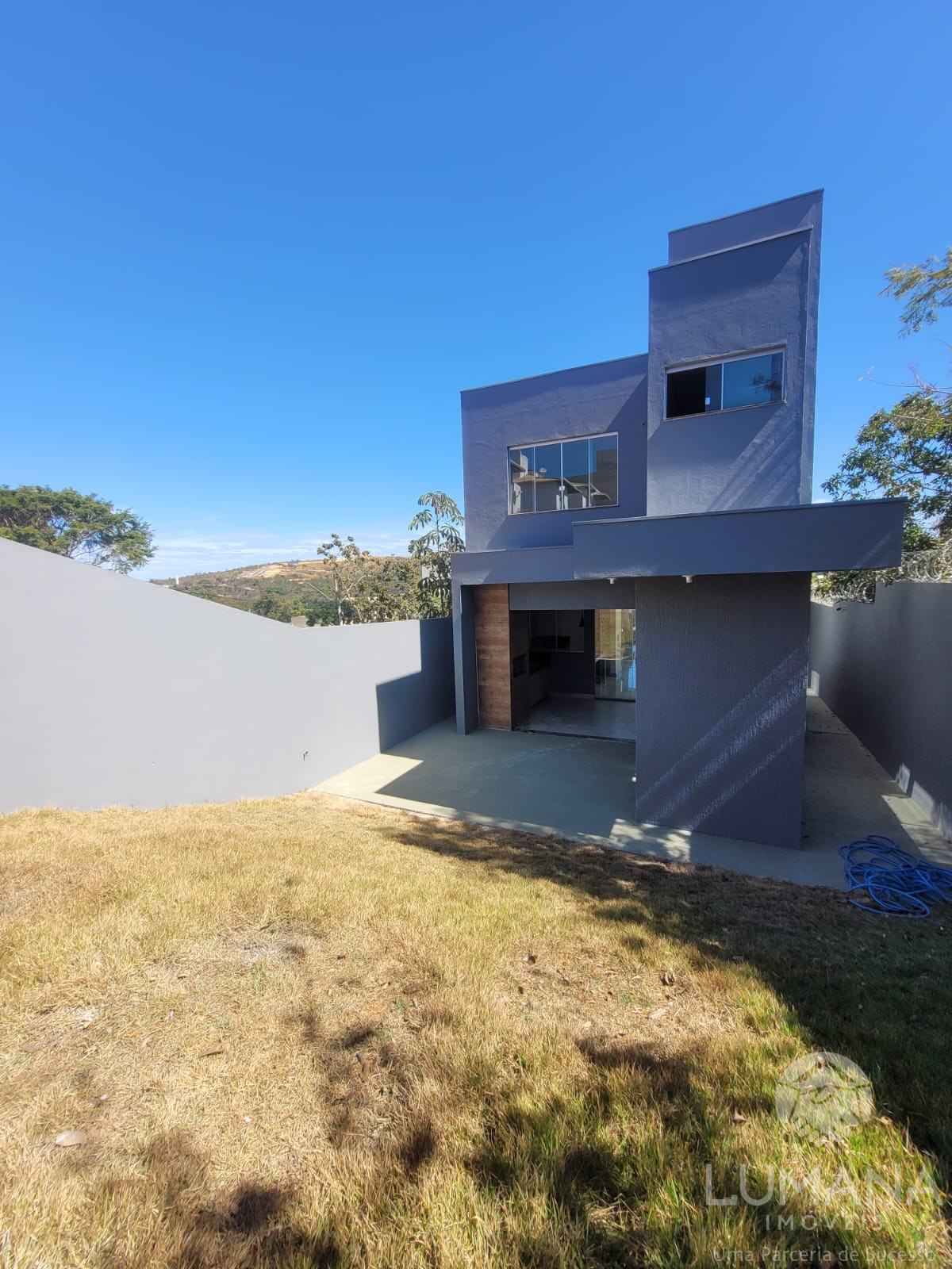 Casa em condomínio em área central