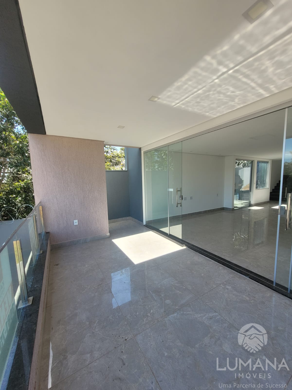 Casa em condomínio em área central