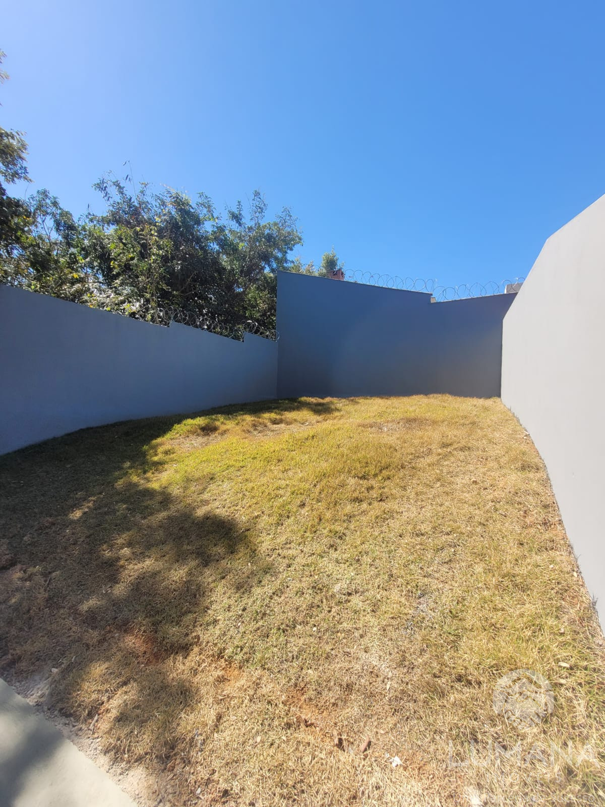 Casa em condomínio em área central