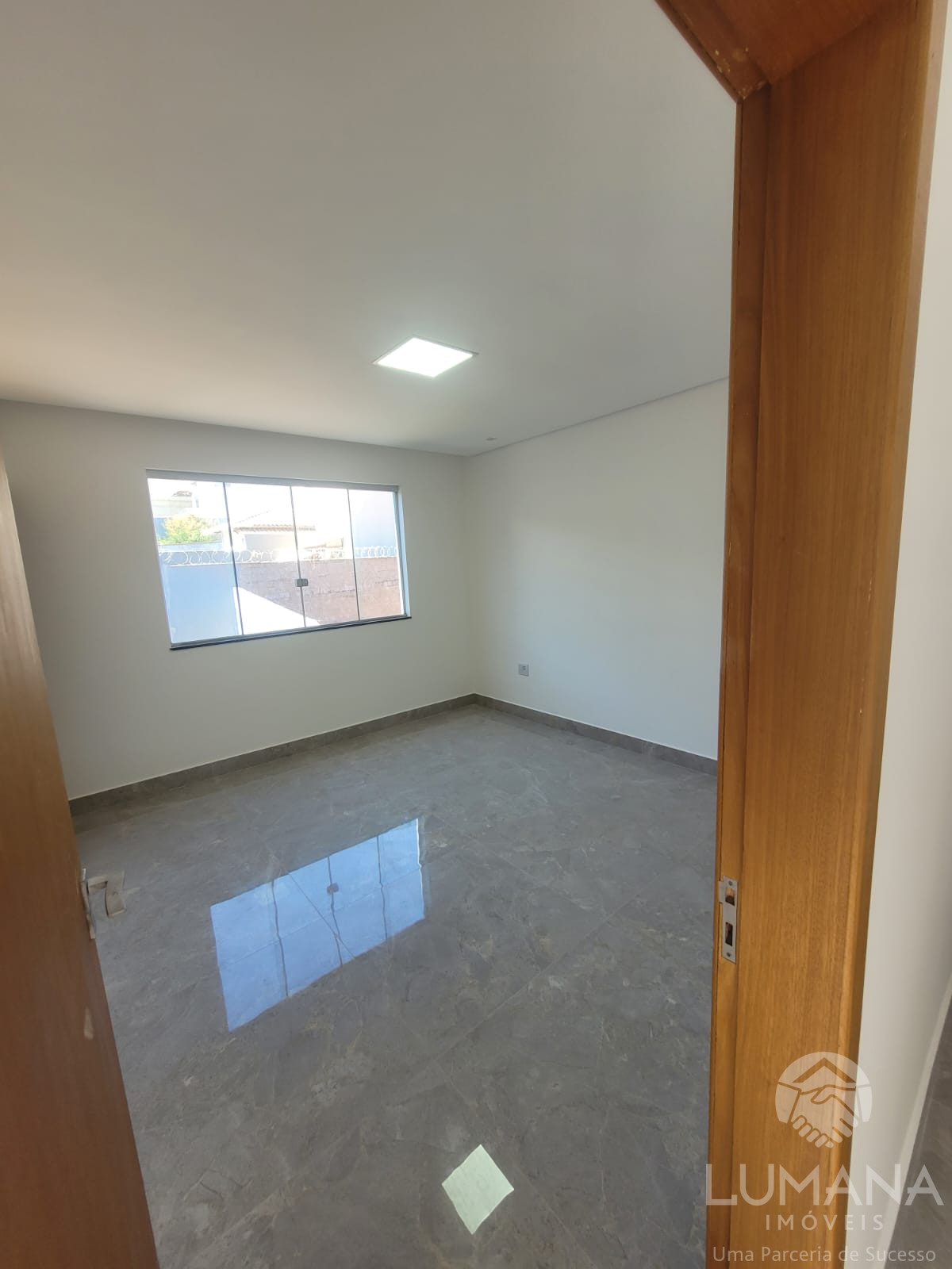 Casa em condomínio em área central