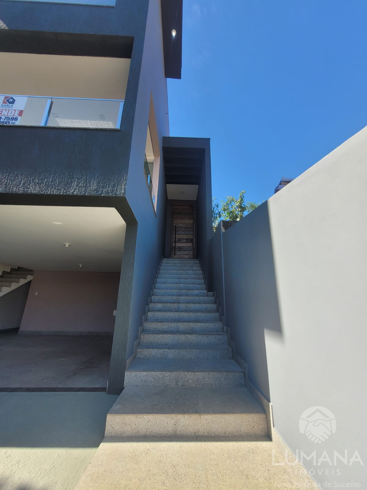 Casa em condomínio em área central