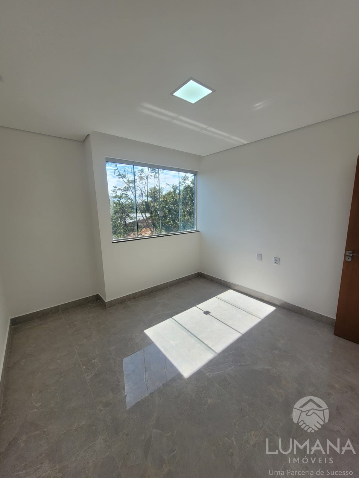 Casa em condomínio em área central