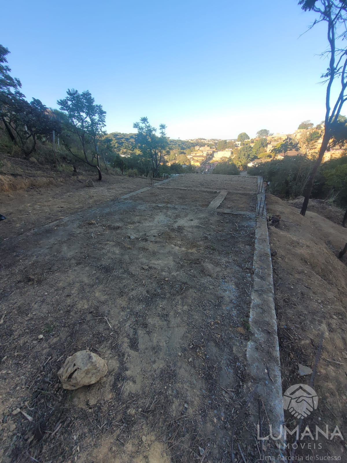 Lote 360 m² bairro  Aeronautas