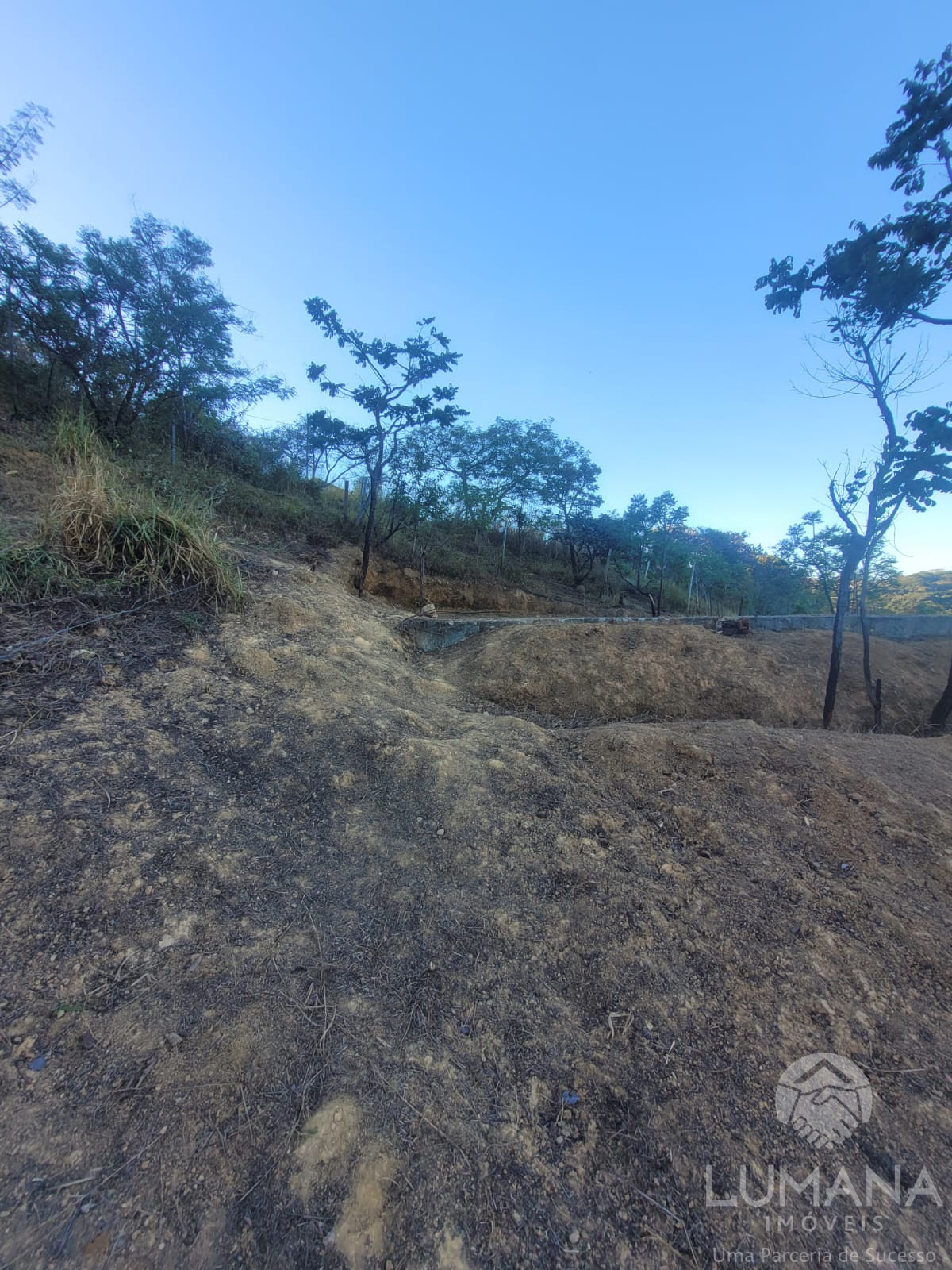 Lote 360 m² bairro  Aeronautas