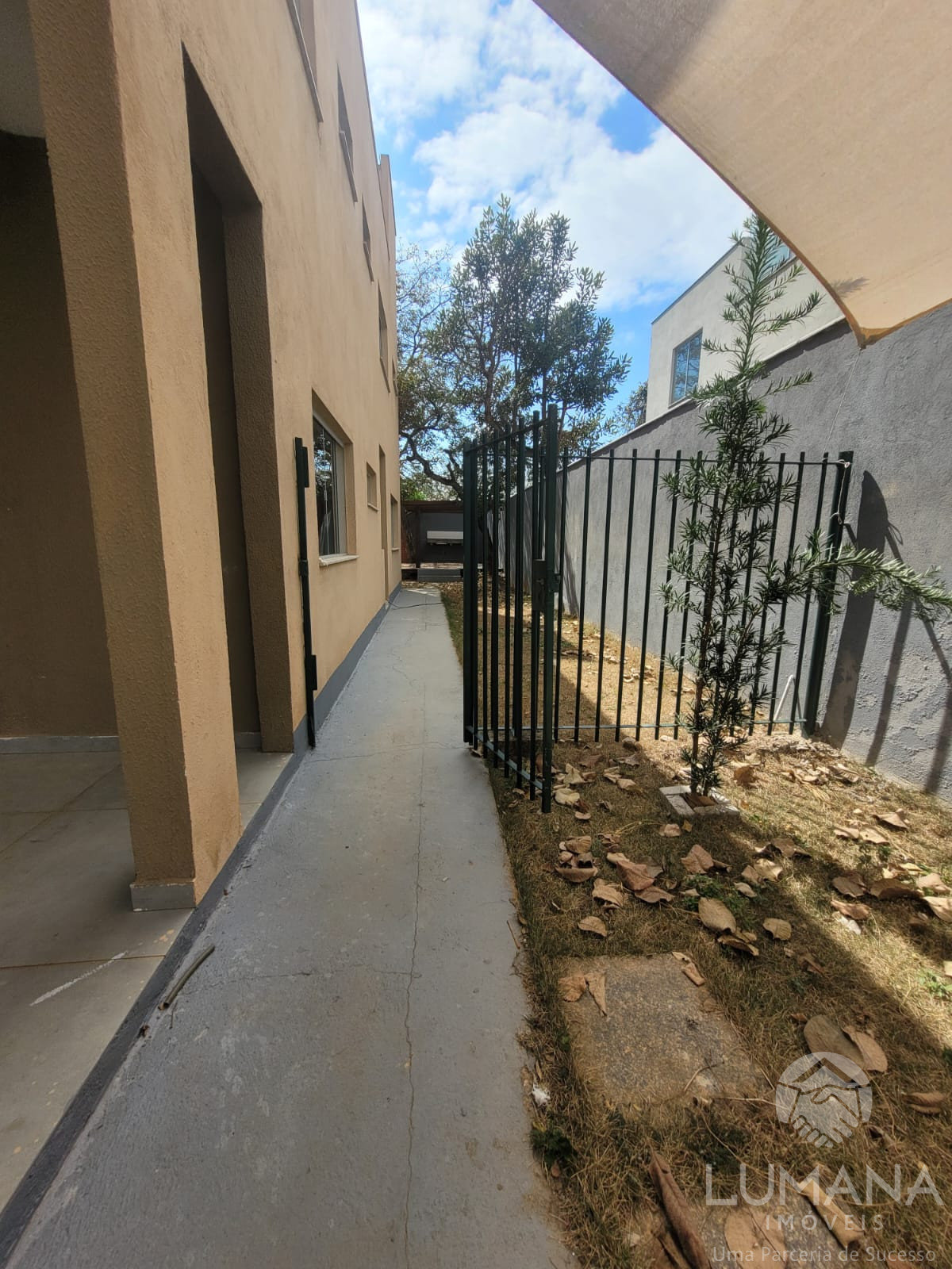 Casa em Residencial Fechado