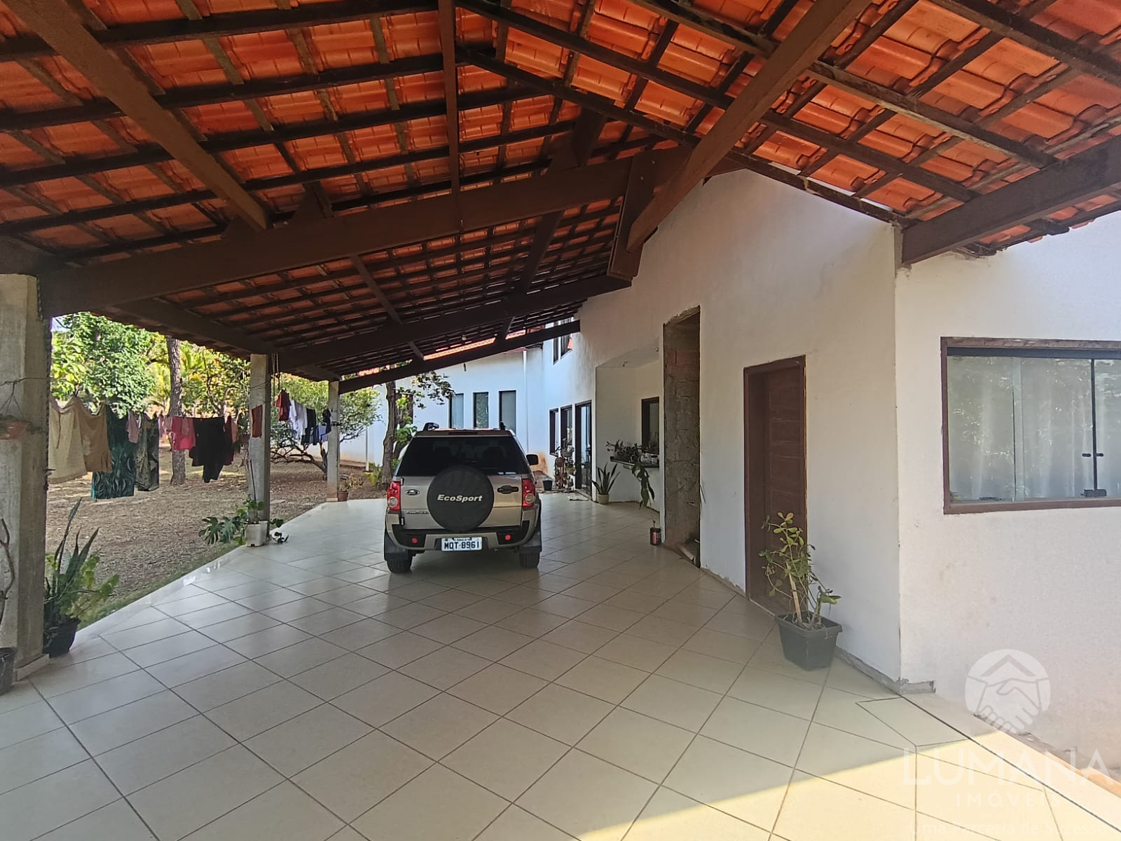 Casa com lote 1.700 m²