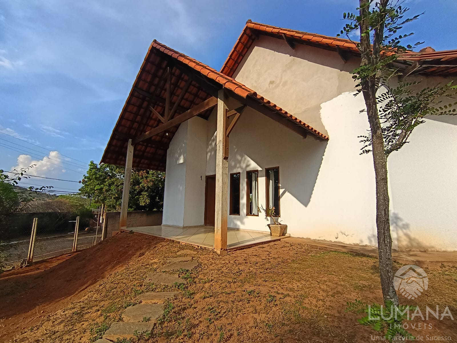 Casa com lote 1.700 m²