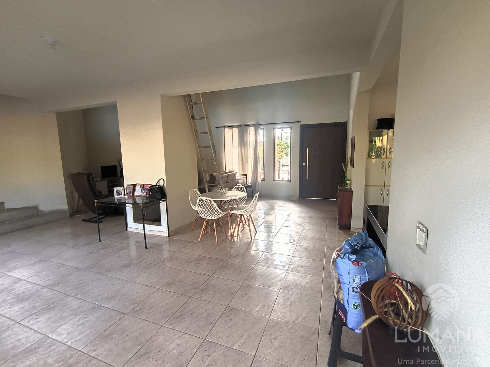 Casa com lote 1.700 m²