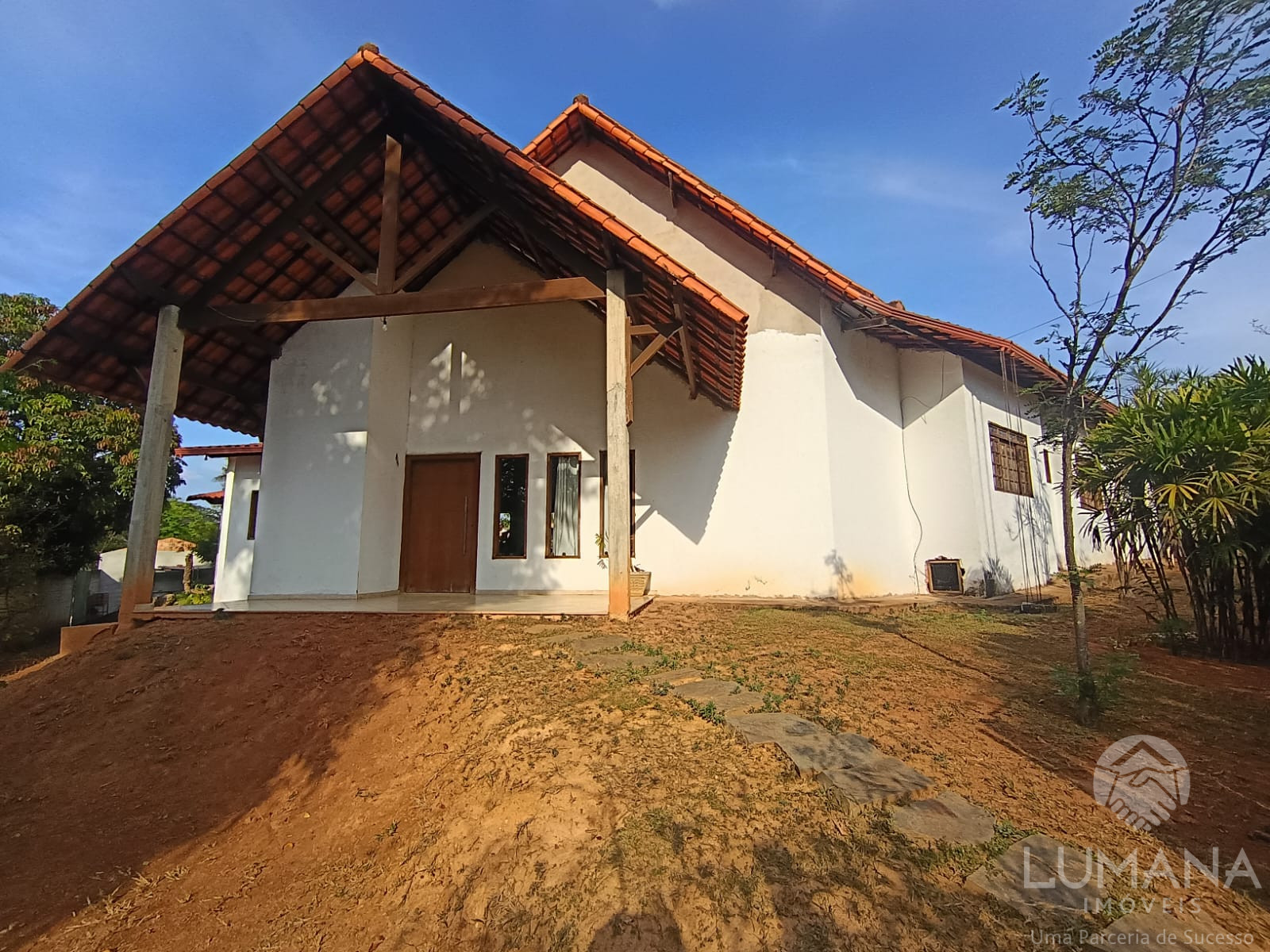Casa com lote 1.700 m²