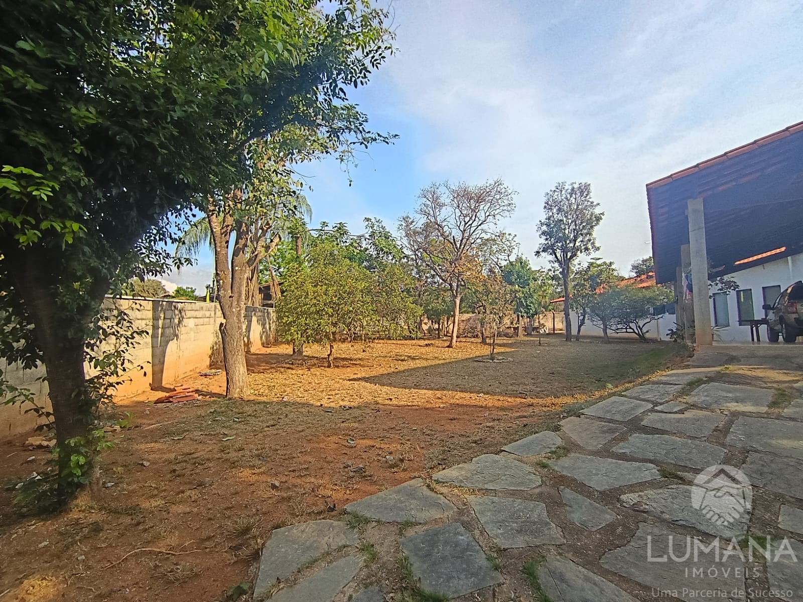 Casa com lote 1.700 m²