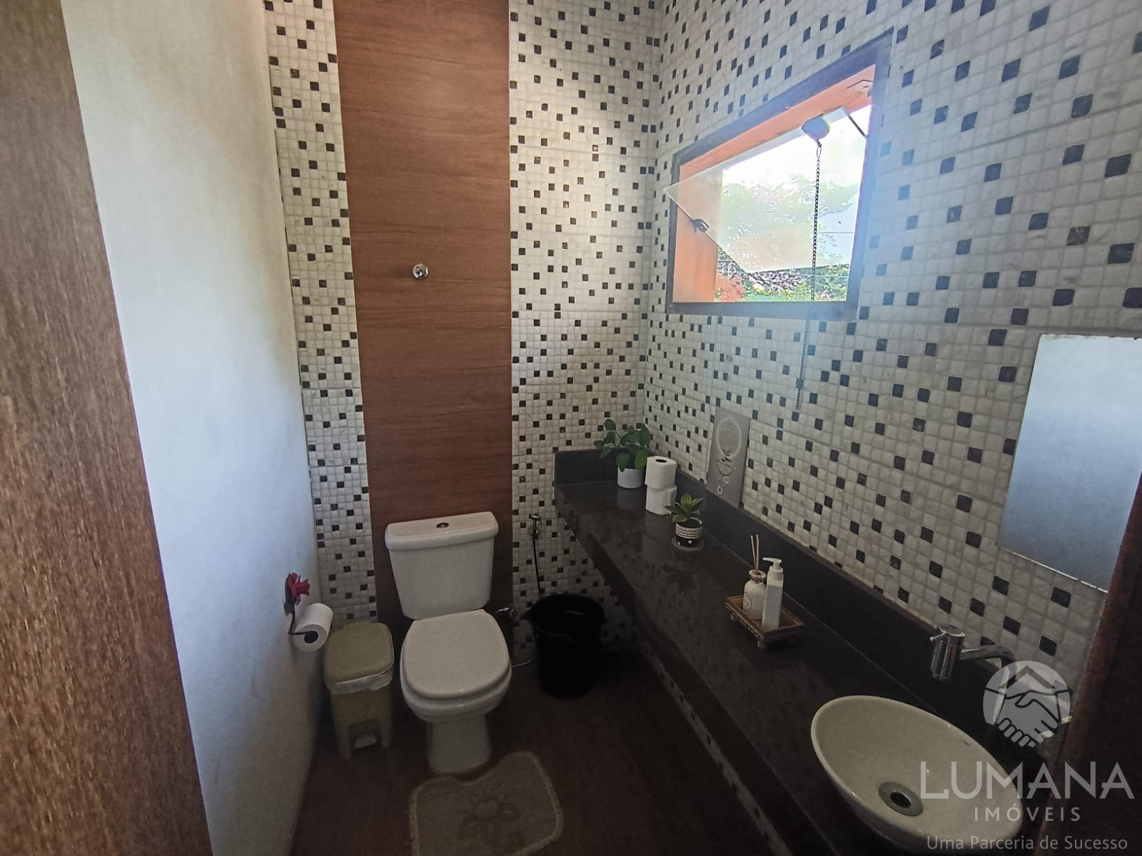 Casa com lote 1.700 m²