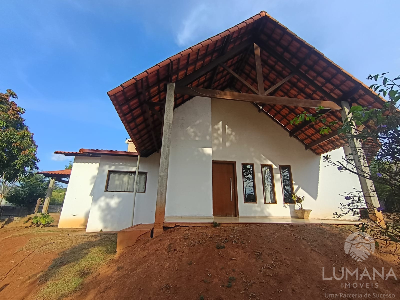 Casa com lote 1.700 m²