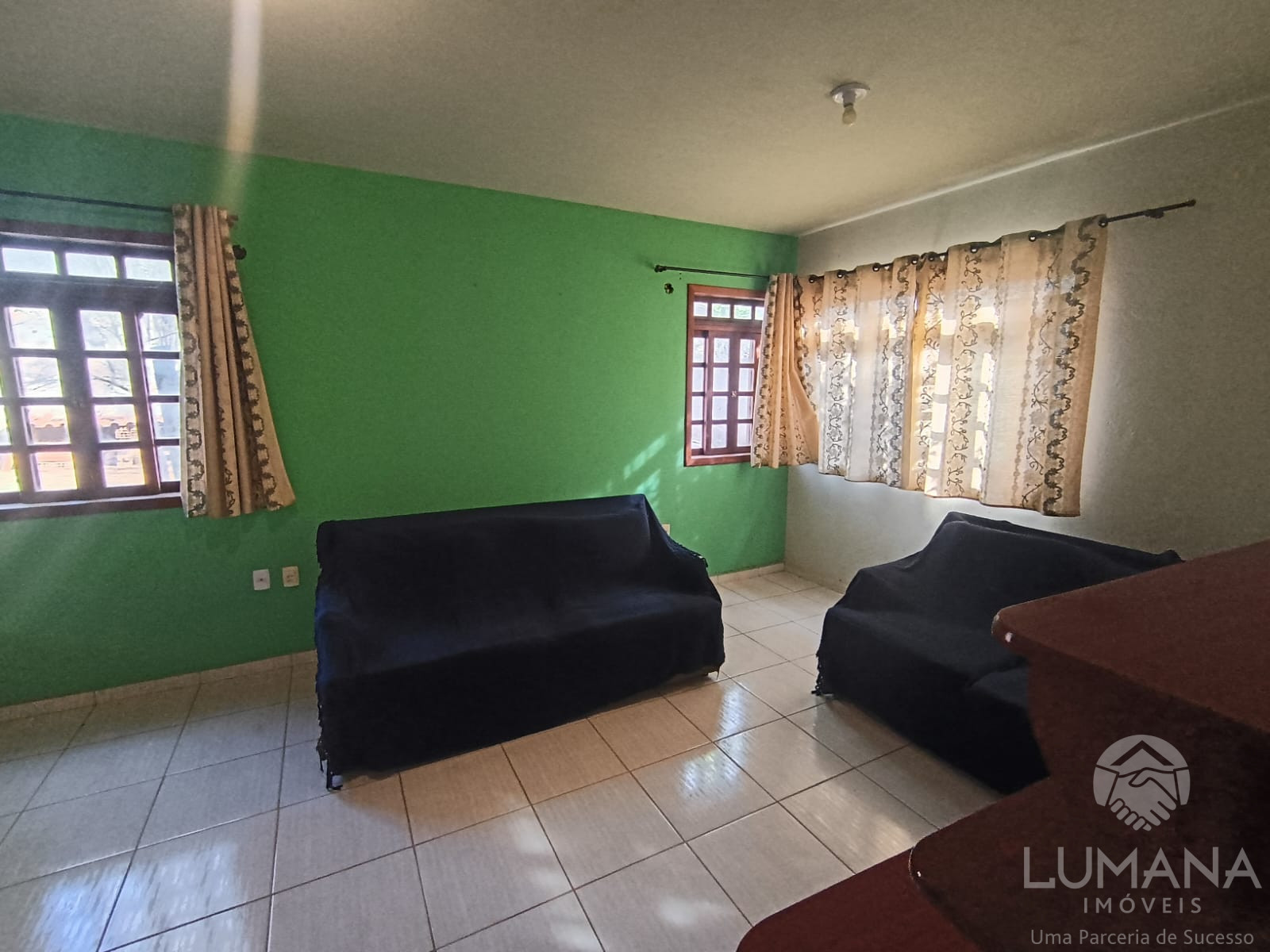 Casa com lote 1.700 m²