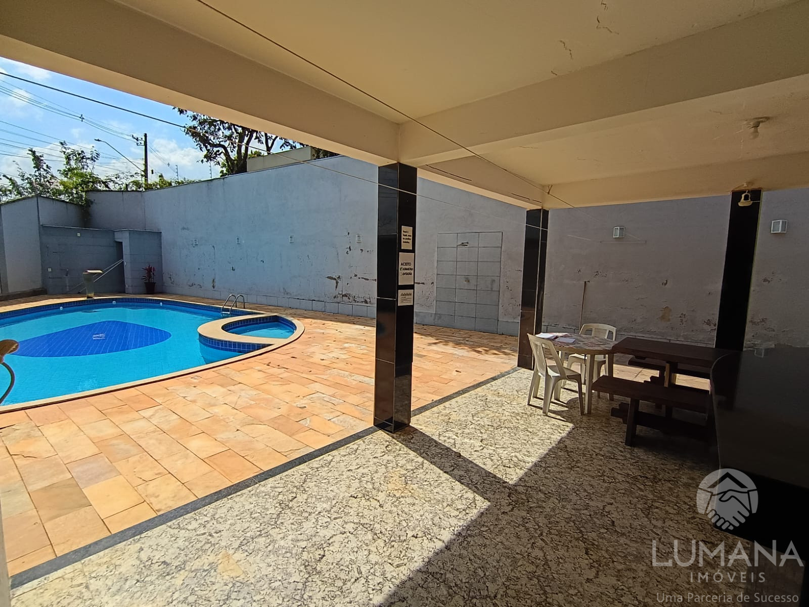 Casa em condomínio