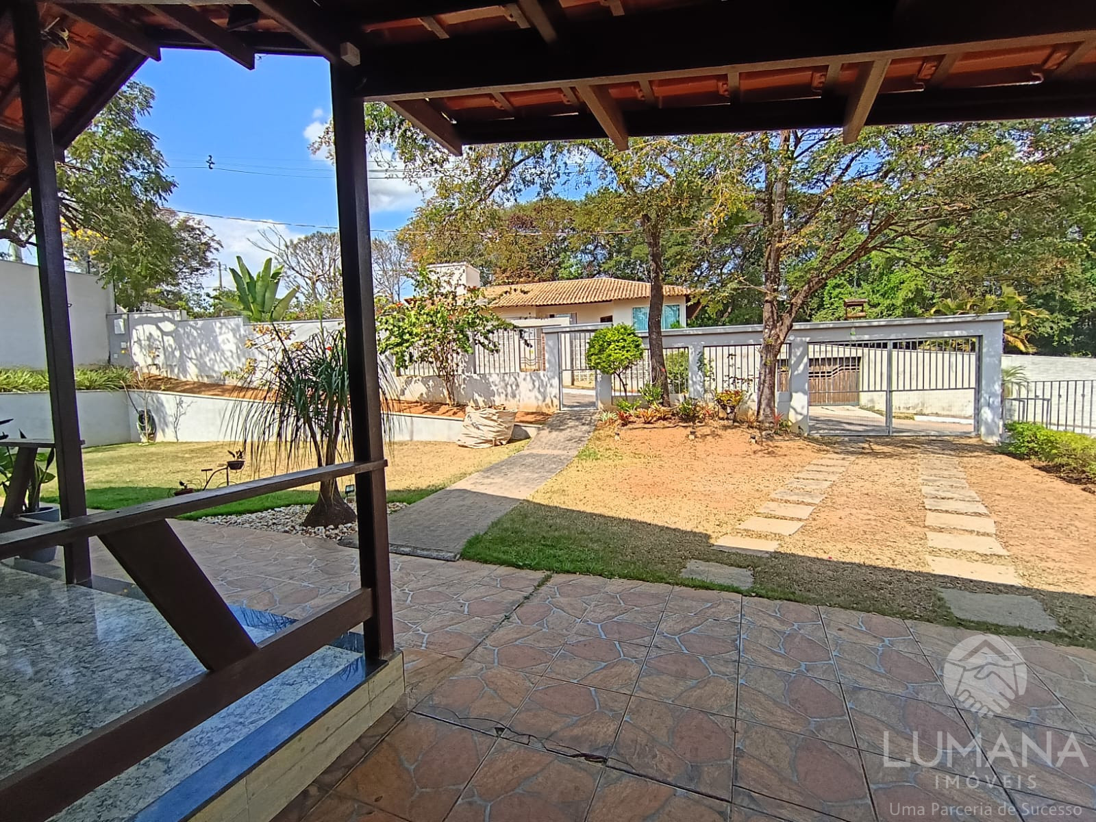 Casa em condomínio