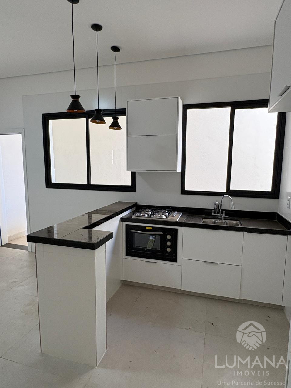 APARTAMENTO 1ª MORADIA