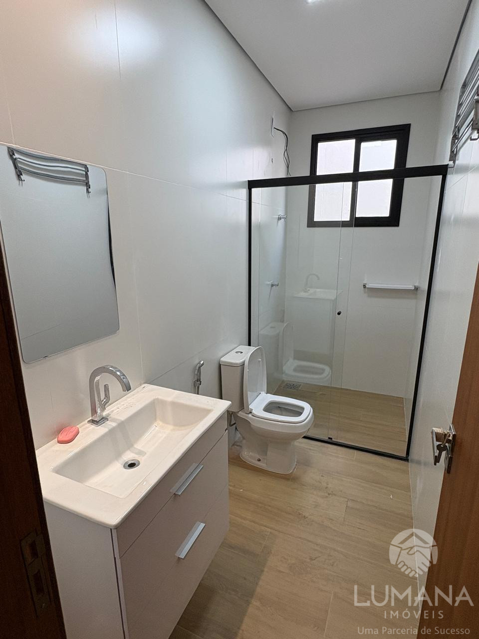 APARTAMENTO 1ª MORADIA