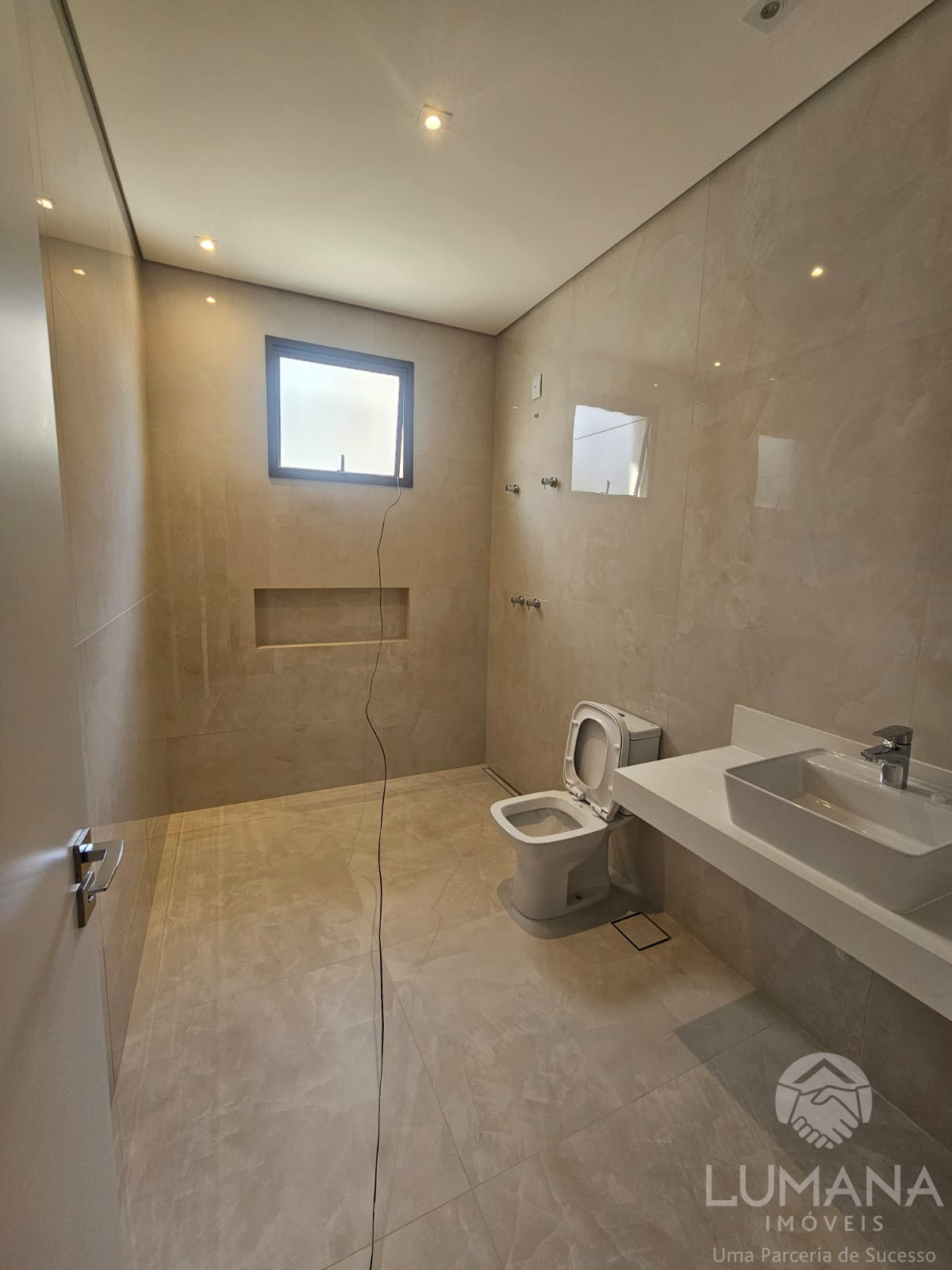 Casa Linear em Condomínio
