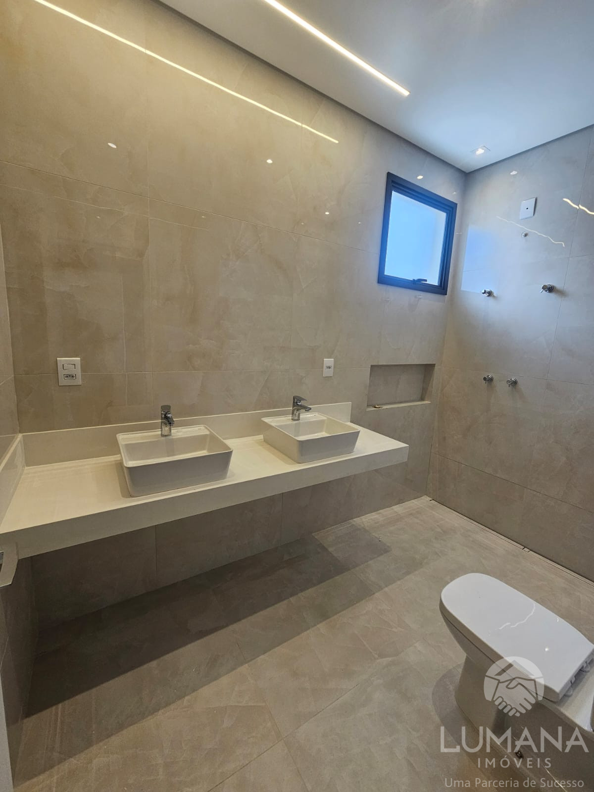 Casa Linear em Condomínio