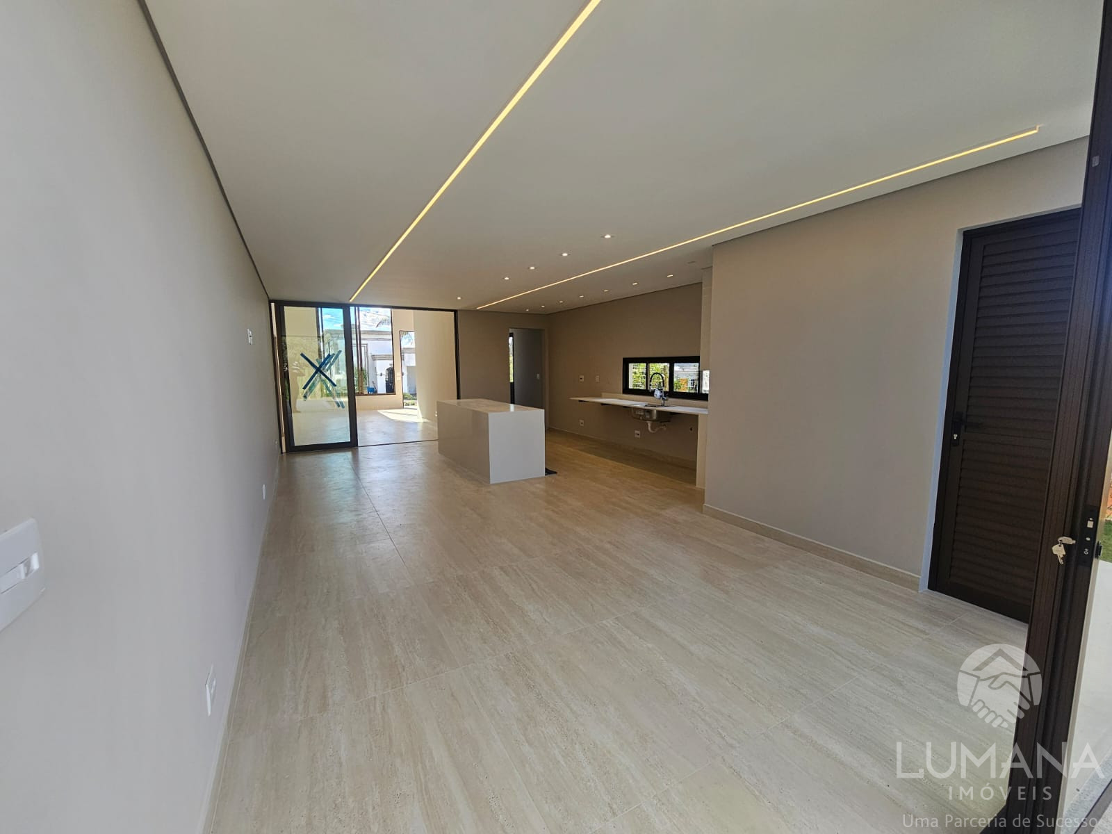 Casa Linear em Condomínio