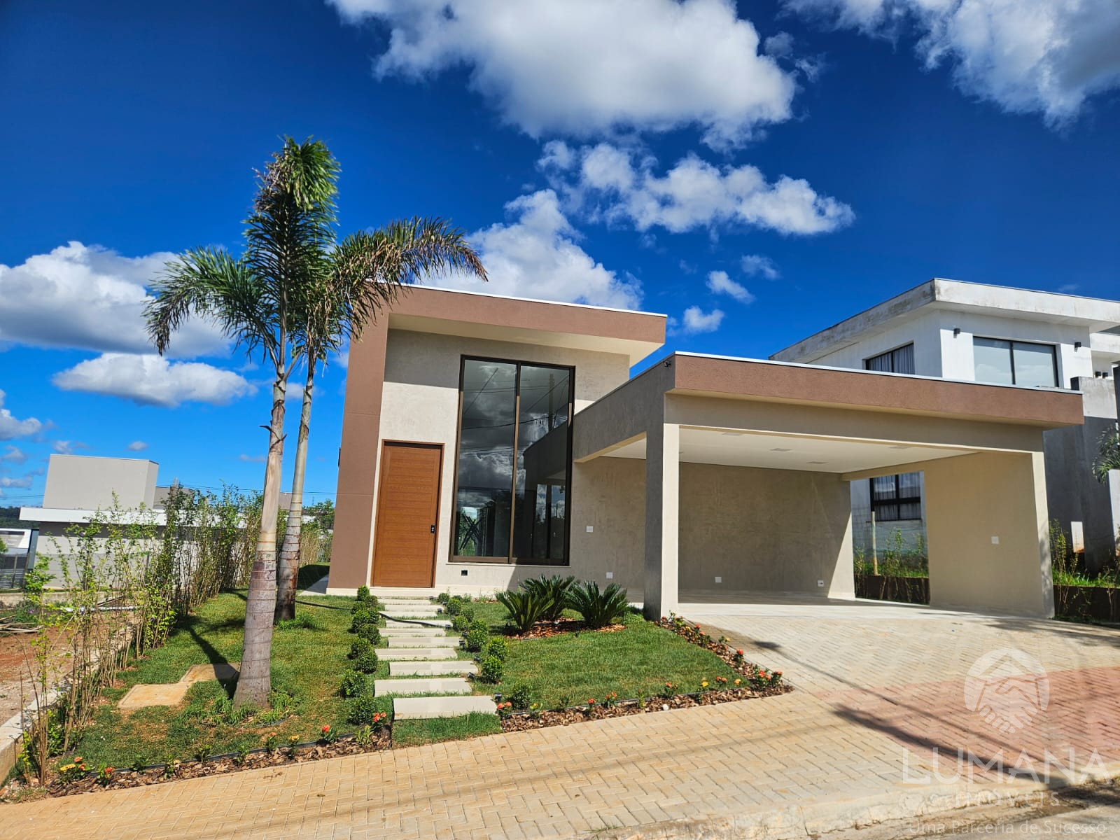Casa Linear em Condomínio