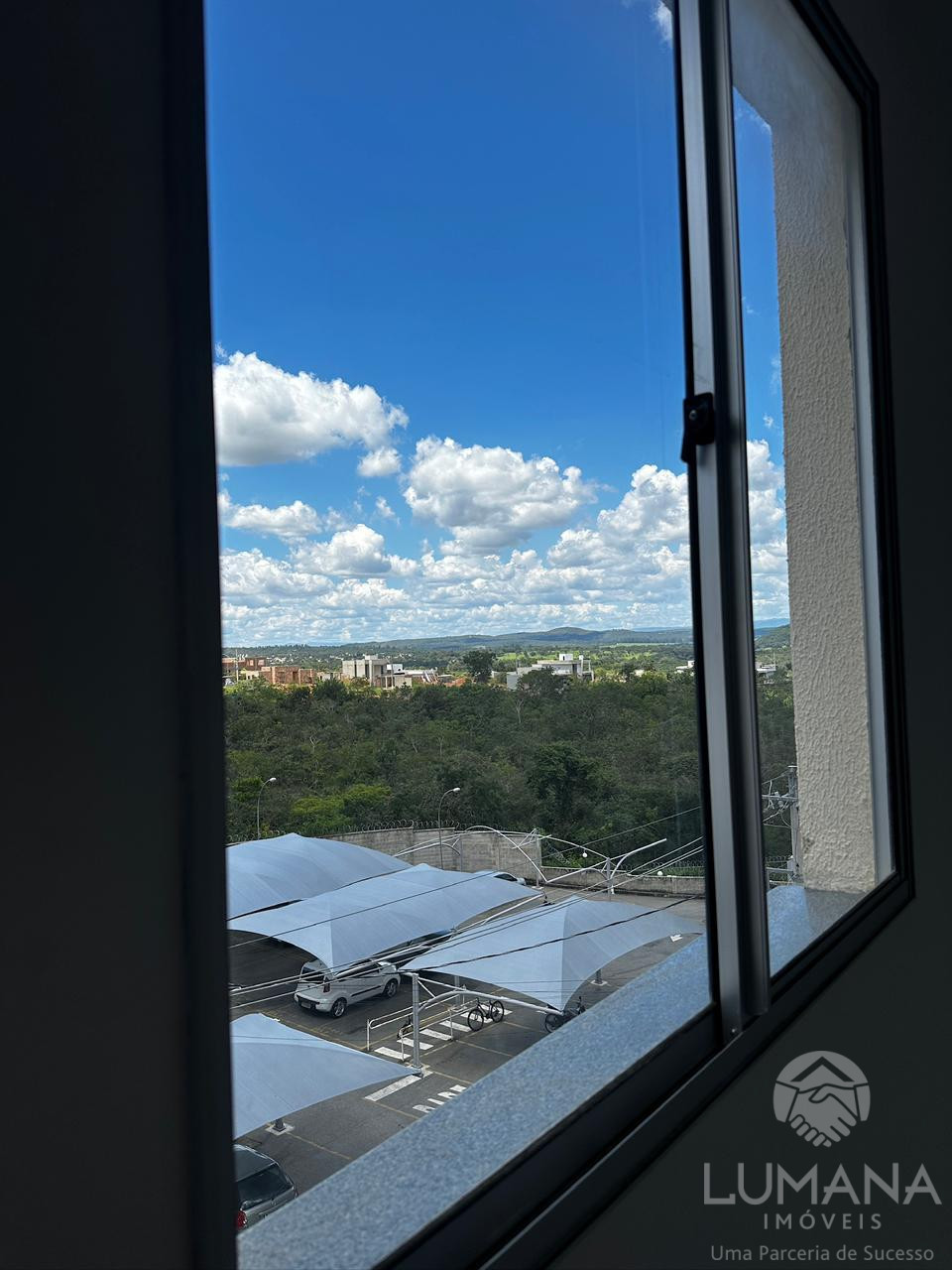 Apartamento em Condomínio